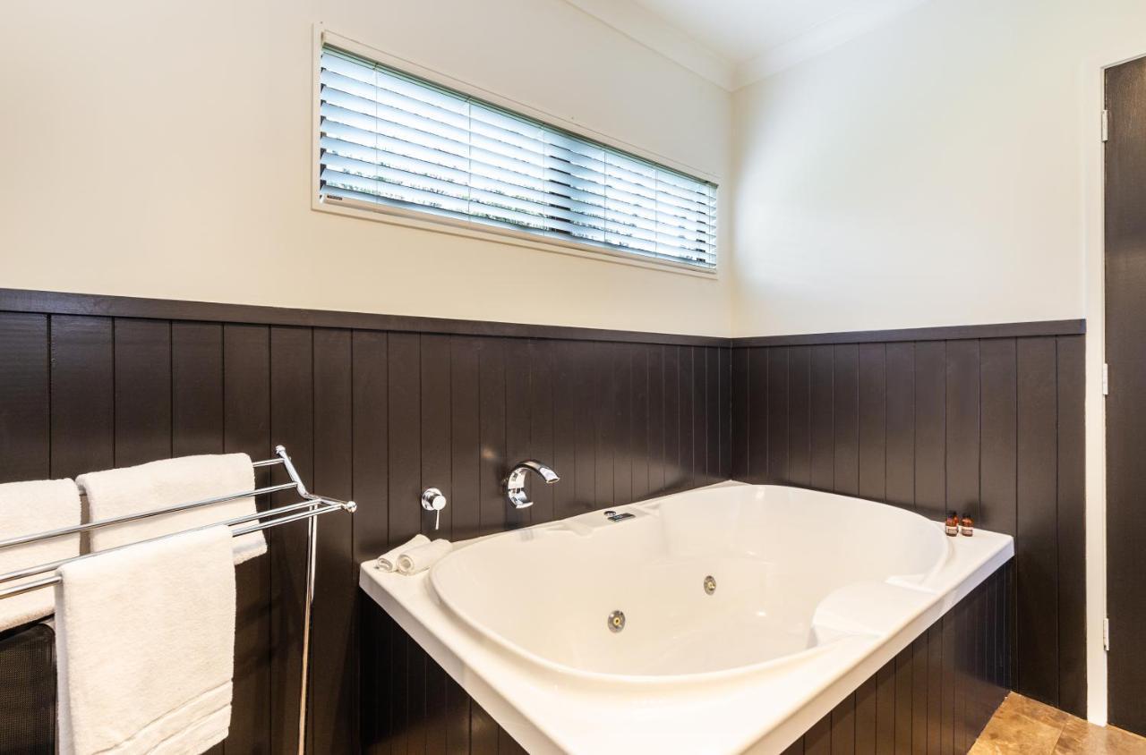 Turangi Trout Lodge Extérieur photo