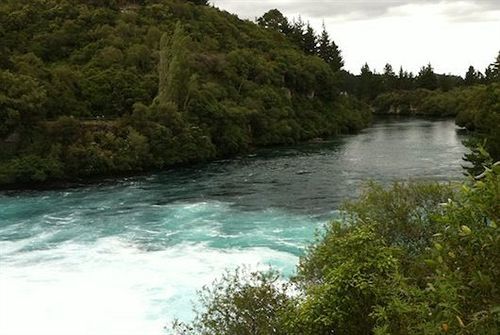 Turangi Trout Lodge Extérieur photo